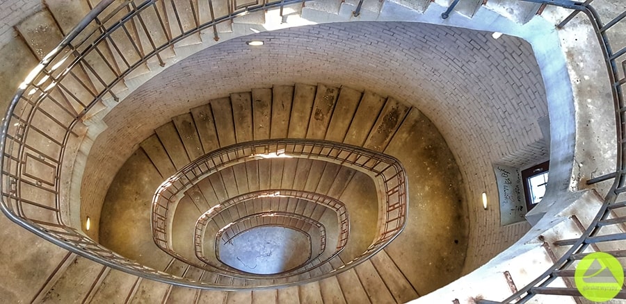 schody na wieżę widokową w Jeleniej Górze