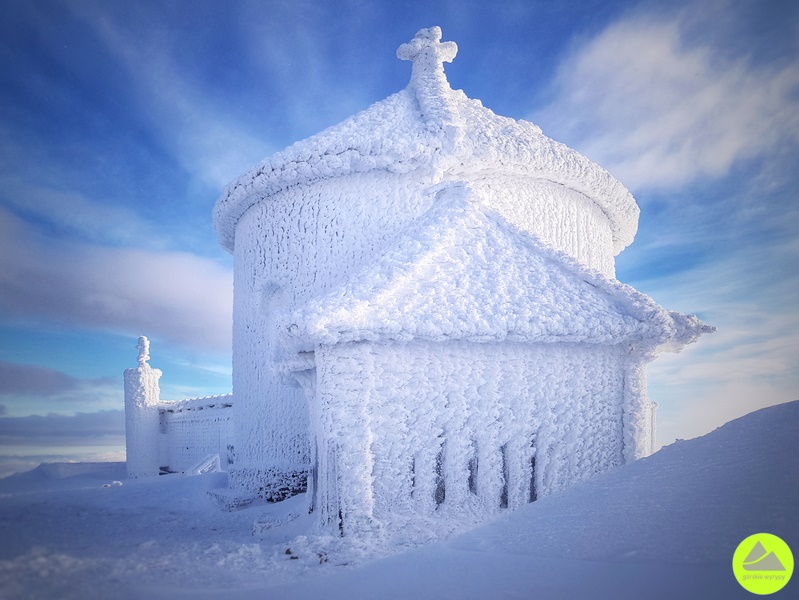 Śnieżka zimą - Kaplica św. Wawrzyńca