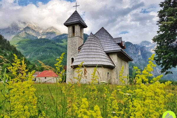 Theth - Góry Przeklęte - Alpy Albańskie - Góry Północnoalbańskie