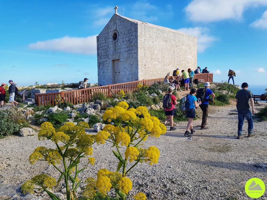 Trasa na Dingli Cliffs na Malcie - kaplica Marii Magdaleny