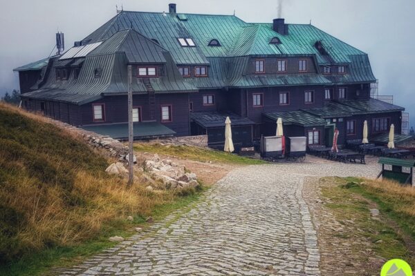 Schronisko PTTK "Strzecha Akademicka"