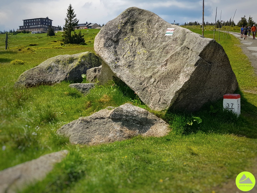 Całodniowy szlak w Karkonoszach - czerwony szlak grzbietowy
