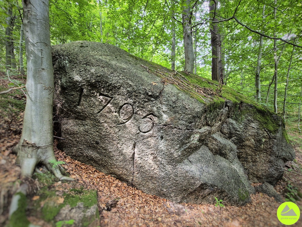 Skalna Brama Klobera koło Bukowca 
