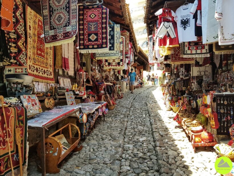 Turecki bazar w Krui - Albania