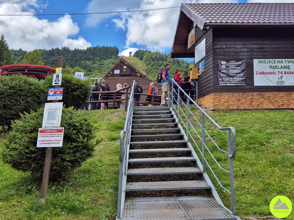 Wyciąg - kolejka na Dzikowiec - wieża widokowa