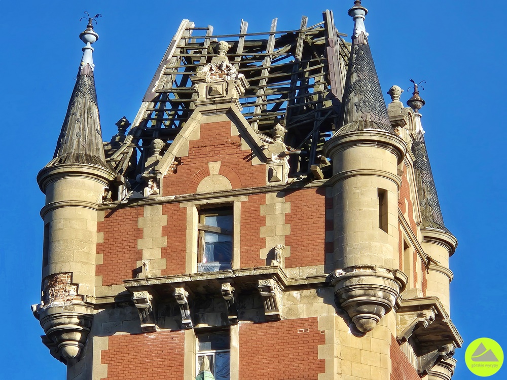 Pałac w Bobrowie - pałac Wojanów-Bobrów