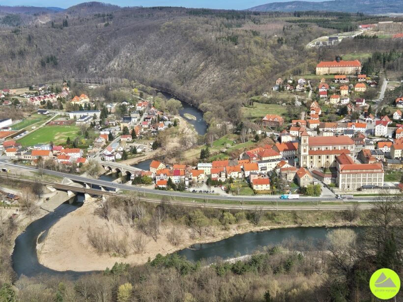 Obryw Skalny w Bardzie - Górskie Wyrypy