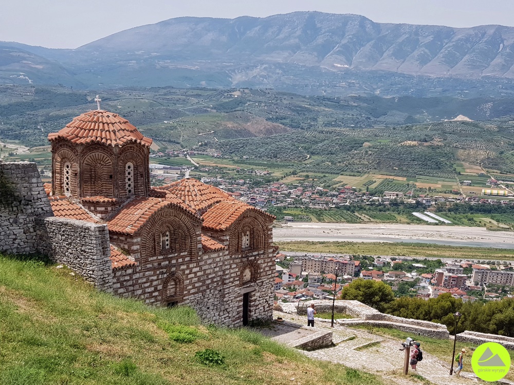 Shiparg Albania - Berat 