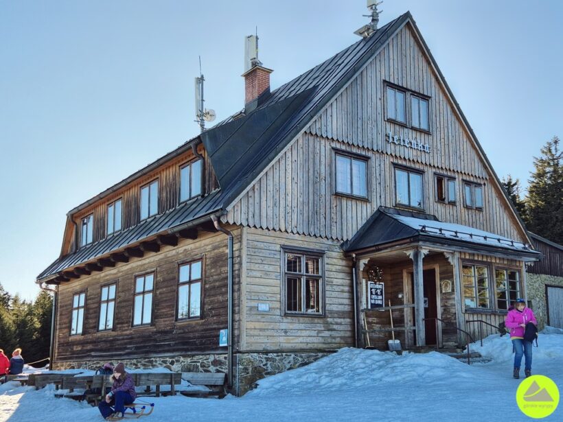 Wędrówka w Karkonoszach zimą