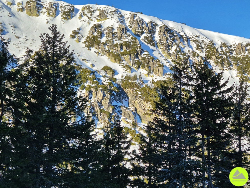 Zimowa trasa w Karkonoszach z Karpacza - Górskie Wyrypy