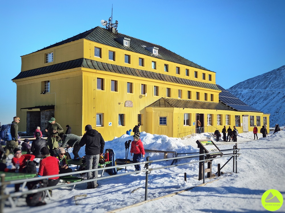 Schronisko "Dom Śląski" - zimowa trasa w Karkonoszach - Górskie Wyrypy