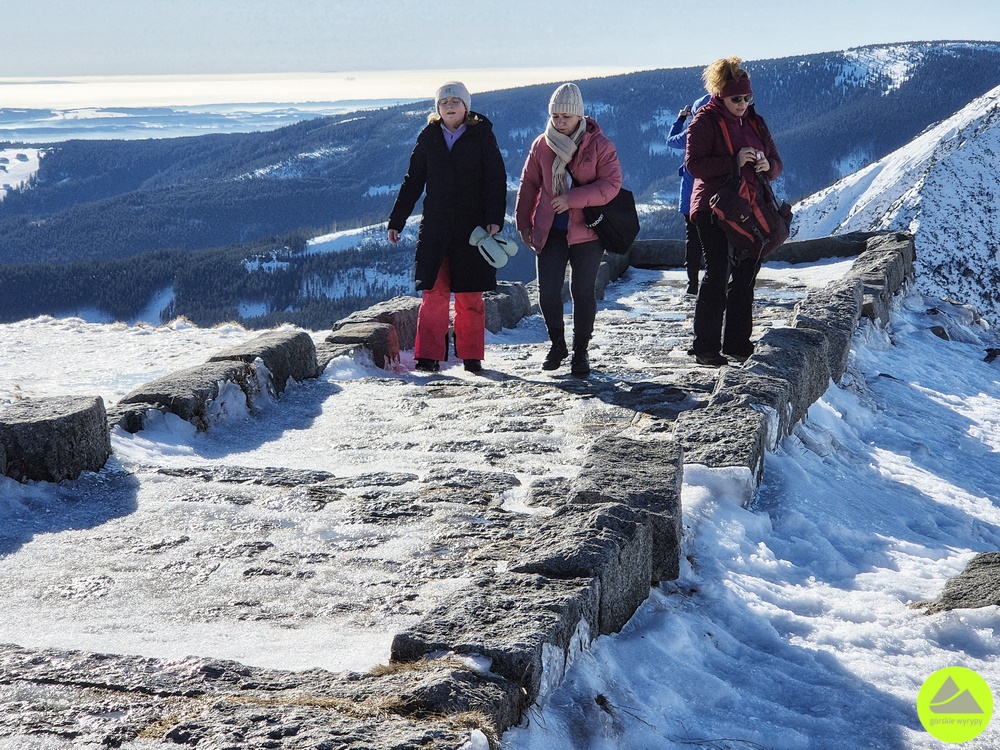Zimowe wędrówki w Karkonoszach