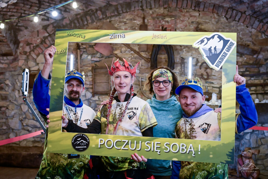 V Beskidzkie Grónie - górski rajd pieszy